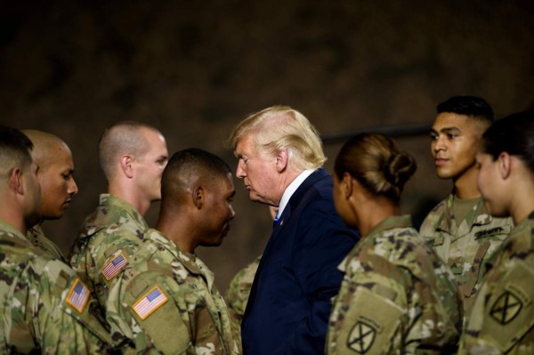 Posponen el desfile militar ordenado por Trump por su alto costo