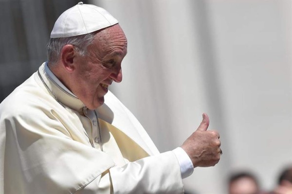 El papa Francisco pide una sanidad universal y no 'privilegio de unos pocos'