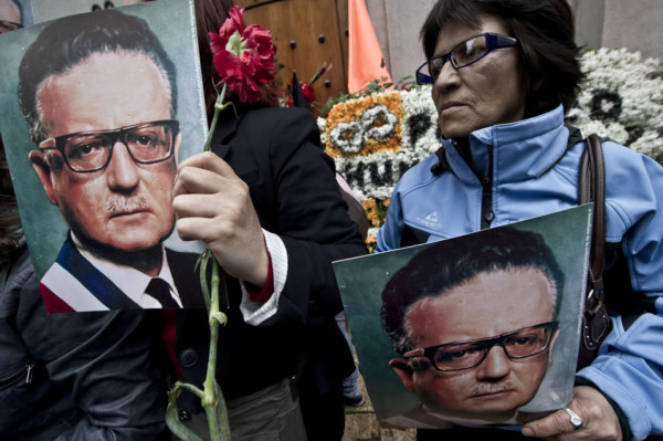 Antagonismos afloran en aniversario del golpe de Pinochet y muerte de Allende