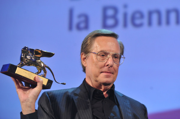 Friedkin recibe León de Oro