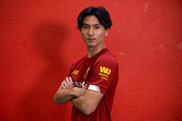 Liverpool ficha al japonés Minamino