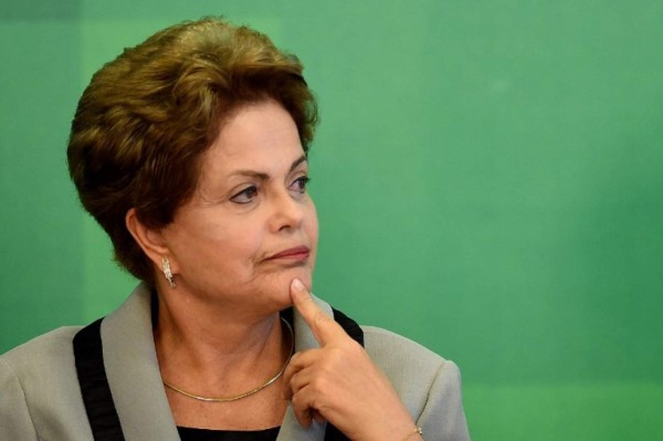 A un paso de la destitución, ¿de qué se acusa a Rousseff?