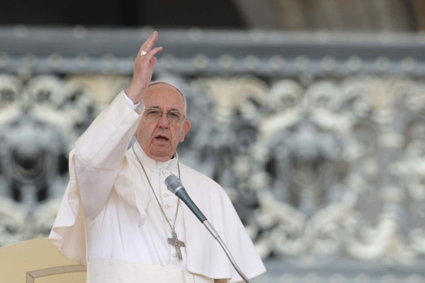 Papa Francisco pide a Dios 'conversión' de autores de atentados