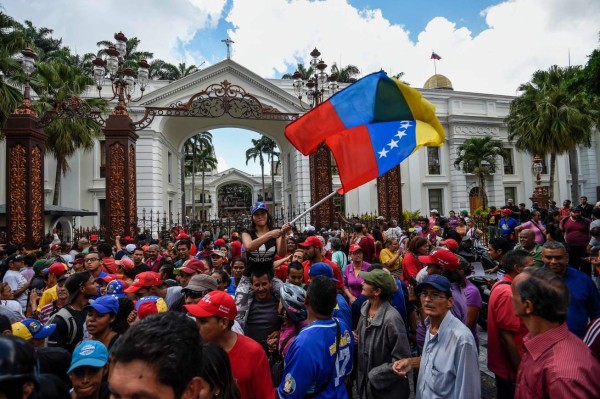 Parlamento declara que hay un golpe de Estado del chavismo en Venezuela