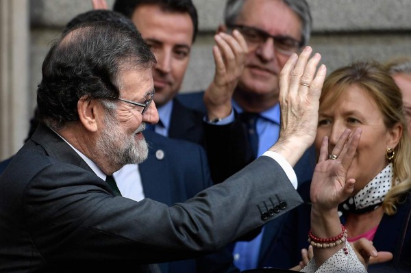Las cuatro grandes crisis que llevaron a la destitución de Rajoy