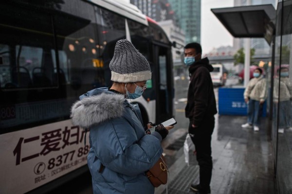 Más de un 70% de curados de covid en Wuhan tuvieron síntomas después