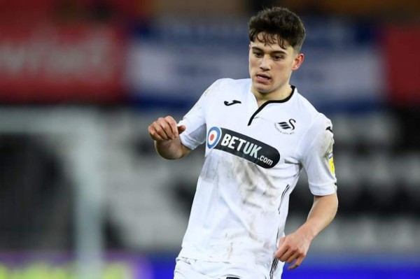 El Manchester United ficha al joven Dan James del Swansea