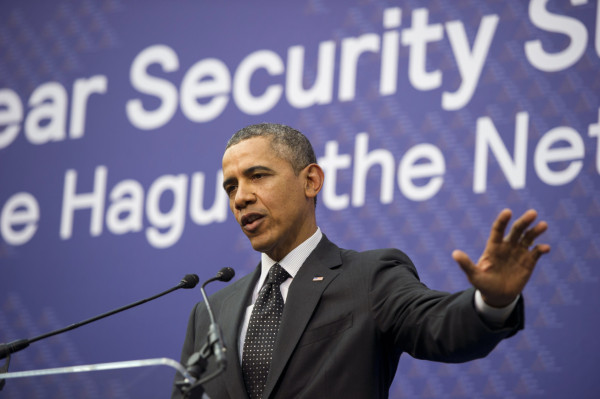 Obama propone acabar con espionaje telefónico de NSA