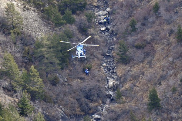 Testigos de la tragedia: 'Vi que a esa altura el avión no iba a atravesar la montaña'