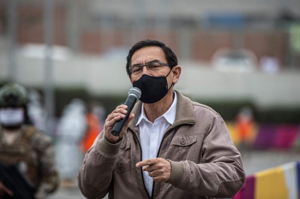 El presidente de Perú, al banquillo en juicio de destitución