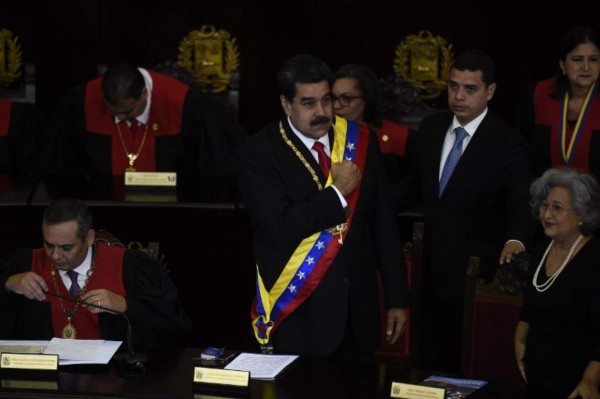 Maduro ordena cierre de embajada en Estados Unidos