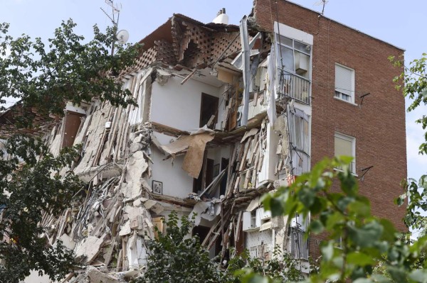Edificio se derrumba en Madrid tras ser evacuado