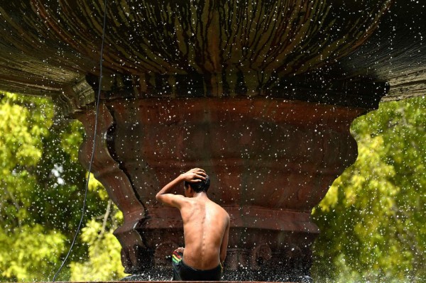 Más de 800 muertos deja ola de calor en la India