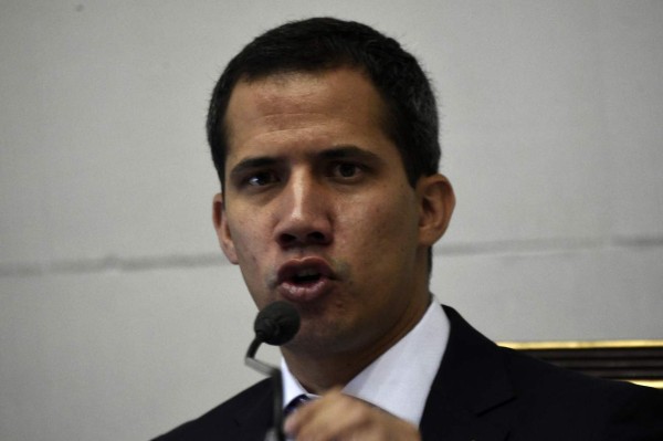 Guaidó dice que ha sostenido comunicaciones 'muy discretas' con militares venezolanos