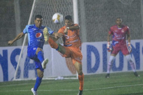 Video: Motagua vence a la UPN gracias a blooper de José Mendoza e iguala al Marathón