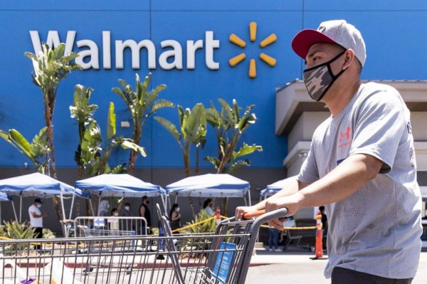 Walmart retira las armas de tiendas en EEUU por la posibilidad de disturbios  