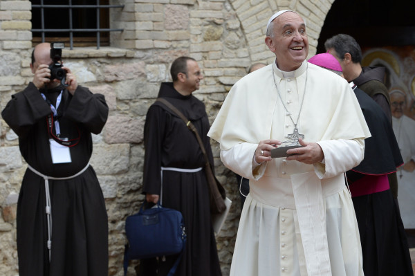 Papa Francisco pide 'despojar a la Iglesia de todo lo mundano”