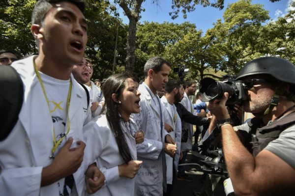 Periodistas de la agencia EFE detenidos en Venezuela serán deportados