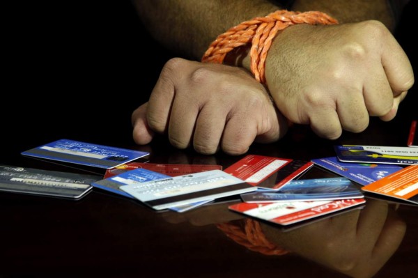 Congreso recibirá propuesta de reforma a ley de tarjetas