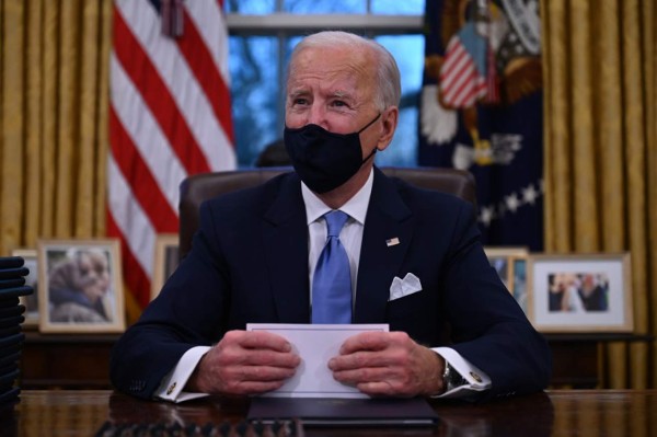 Biden cumple su promesa y pide ciudadanía para indocumentados al llegar a la presidencia