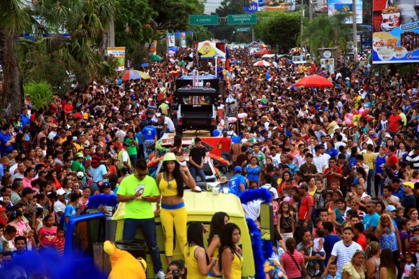 Diversión a lo grande en el carnaval de San Pedro Sula