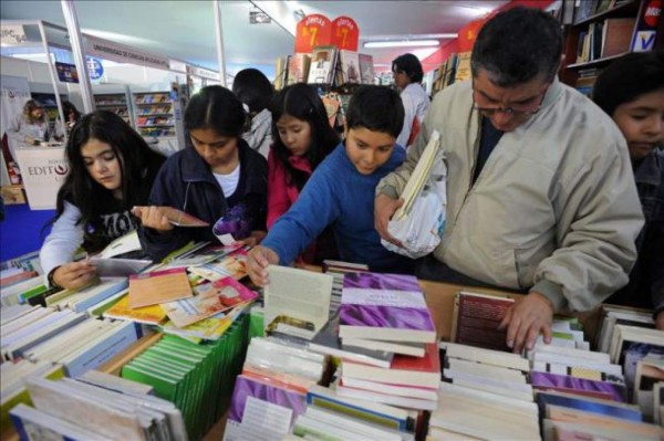 La Feria del libro abre en Lima