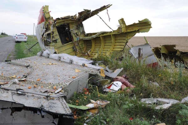 Localizan los cuerpos de 181 muertos del vuelo MH17 de Malaysia Airlines