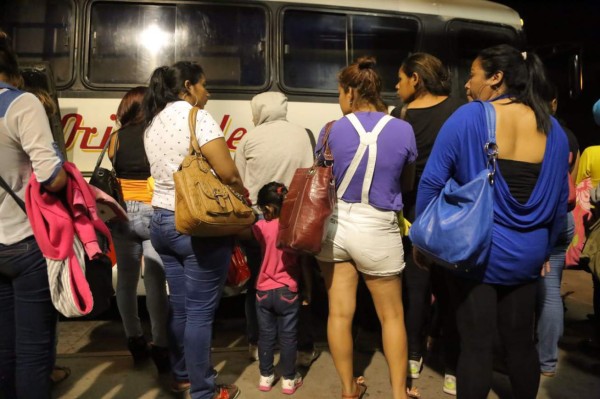 Hondureños emigran con hijos para no ser deportados de EUA