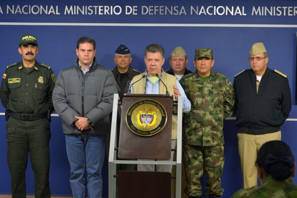 Santos afirma que quiere continúar 'negociaciones' con las Farc pese a secuestros