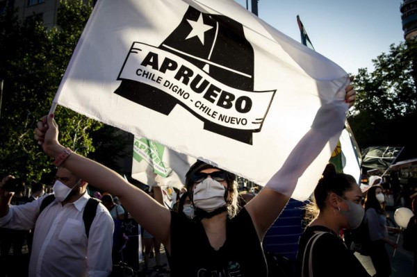 Cierran campañas para histórico referendum en Chile