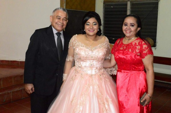 Fiesta de 15 años para Ninel Caballero Flores