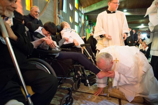 Papa: 'La herencia que Jesús nos dejó es la de ser servidores unos a los otros”