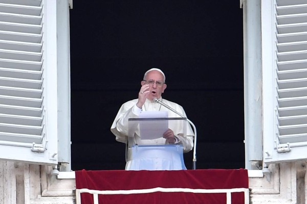 Papa pide al mundo que las mujeres sean 'honradas y respetadas”