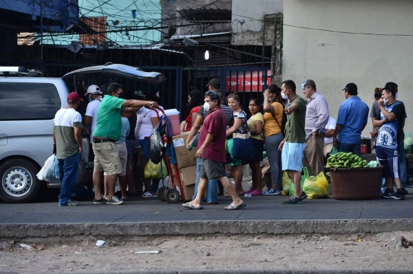 Honduras: Piden al Gobierno sacrificio fiscal y estrategia contra grave recesión