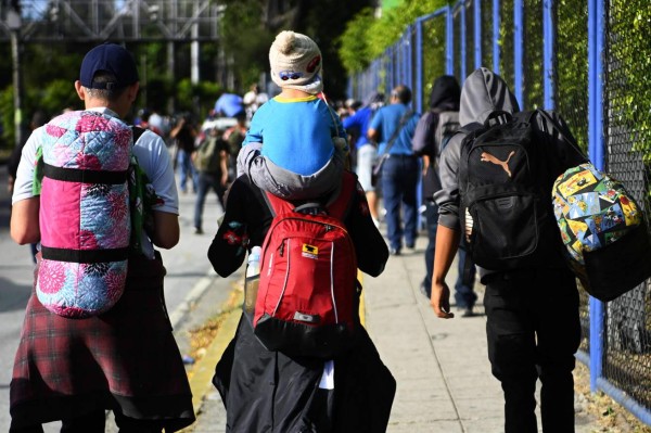 La captura de indocumentados en la frontera de EEUU cayó a la mitad