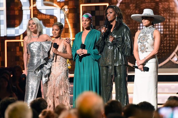 Michelle Obama sorprende en los Grammy y se lleva ovación
