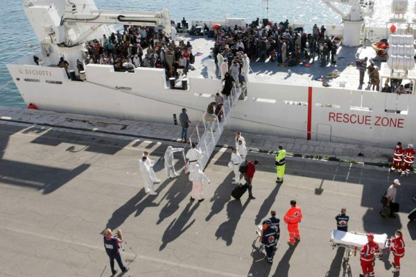 Investigan en Italia naufragio de unos 700 inmigrantes