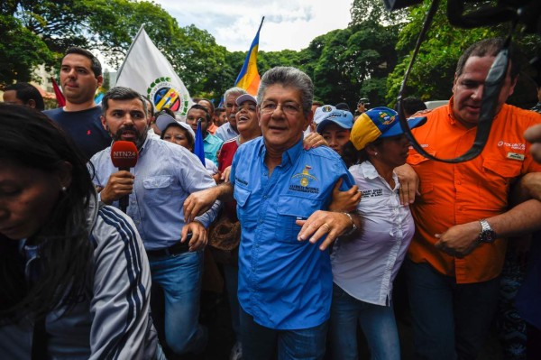 Oposición venezolana vuelve a las calles para exigir el revocatorio