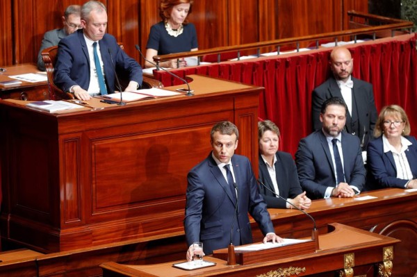 El Parlamento francés debatirá mañana sobre los bombardeos en Siria