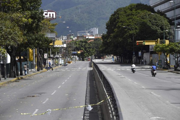 Paro cívico en Venezuela deja al menos dos muertos