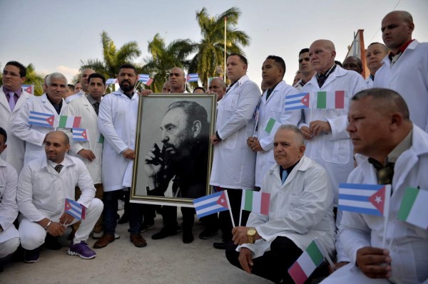 Nominan a los médicos cubanos para el Nobel de la Paz
