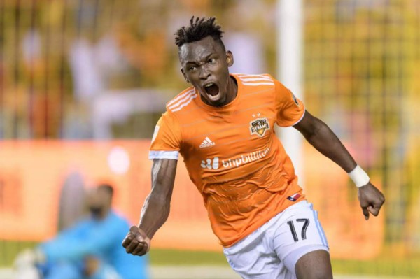 Alberth Elis golea y asiste, pero Houston Dynamo sufre duro empate