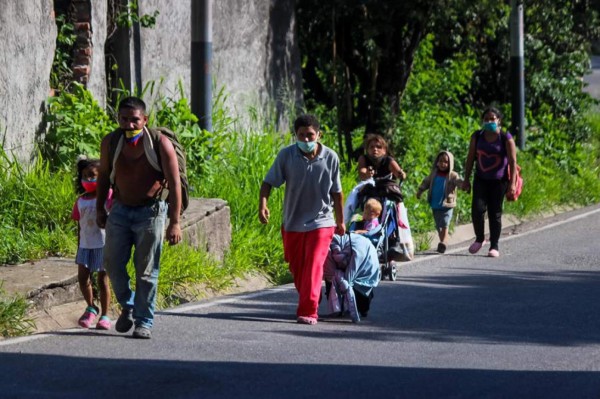 Pandemia de covid-19 aumentó la pobreza en América Latina, asegura la Cepal