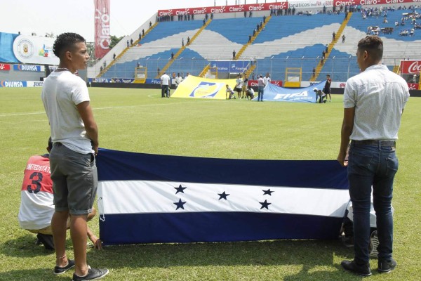 'En el estadio de Honduras no se insulta al rival, ni se grita cule...'