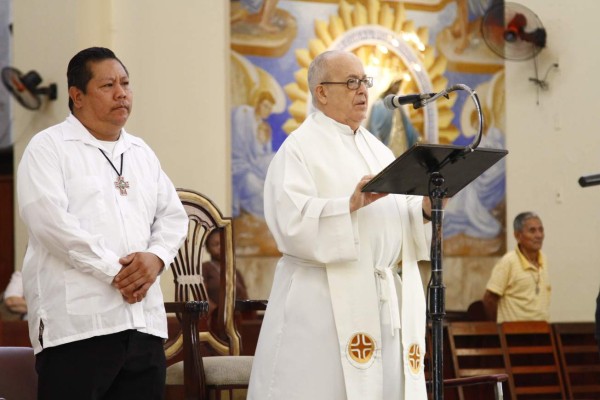 Padre Saturnino Senis se recupera tras cirugía