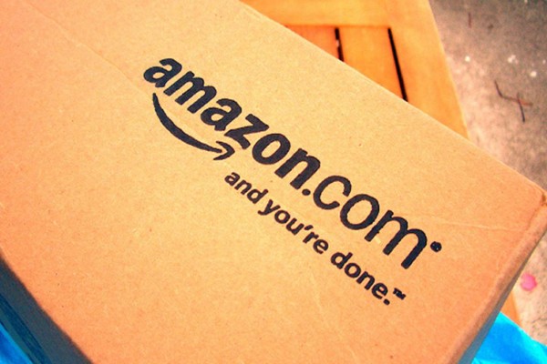 Demandan a Amazon por compras en línea hechas por niños 