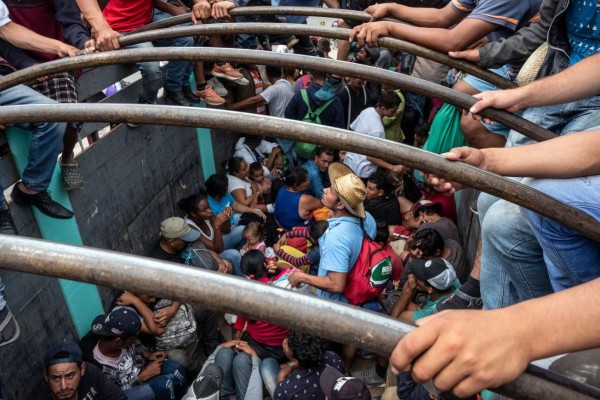 Caravana de migrantes se divide: van hacia distintas ciudades de México
