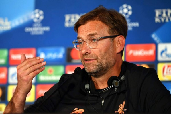 Klopp defiende a Zidane y elogia al Real Madrid, pero lanza advertencia