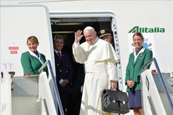 El papa partió hacia La Habana, primera etapa de su viaje a Cuba y EUA