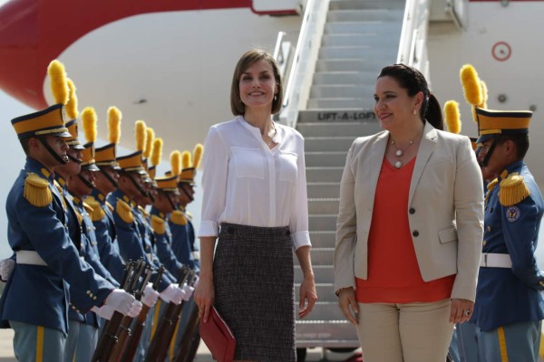 La reina Letizia finaliza hoy su gira en Comayagua